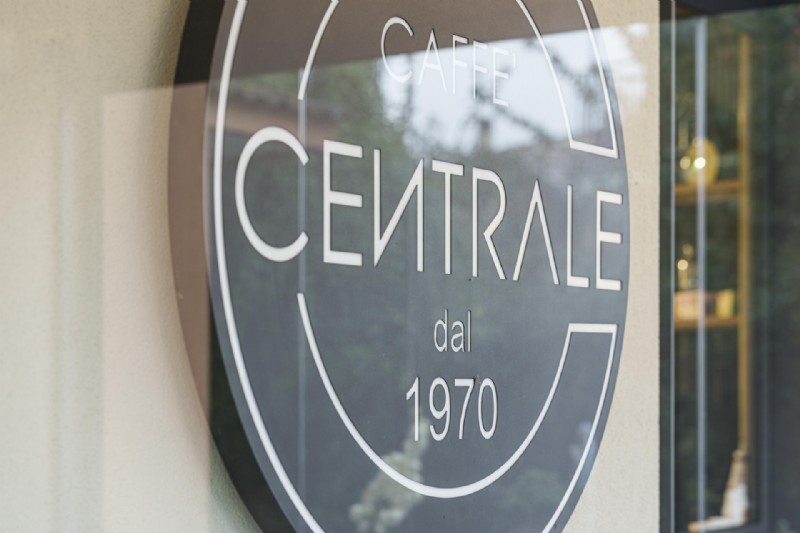 CAFFE` CENTRALE Mentana